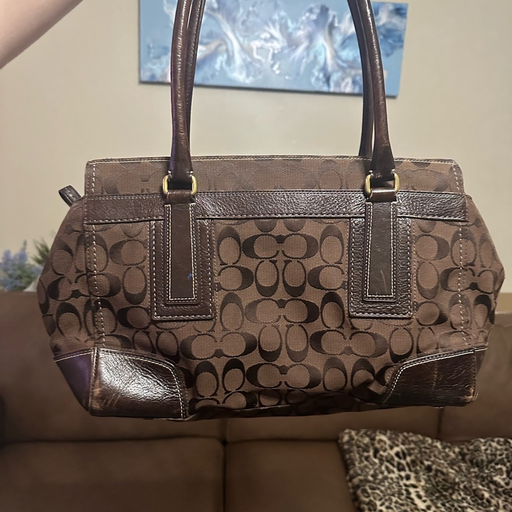 Vintage Coach Hampton Signature handbag in brown - Picture 3 of 9
